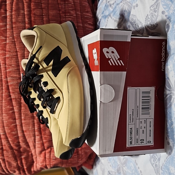New Balance sz.10 Men's LikeNew! Style ML501MDA Light Khaki,black,white - Picture 2 of 9